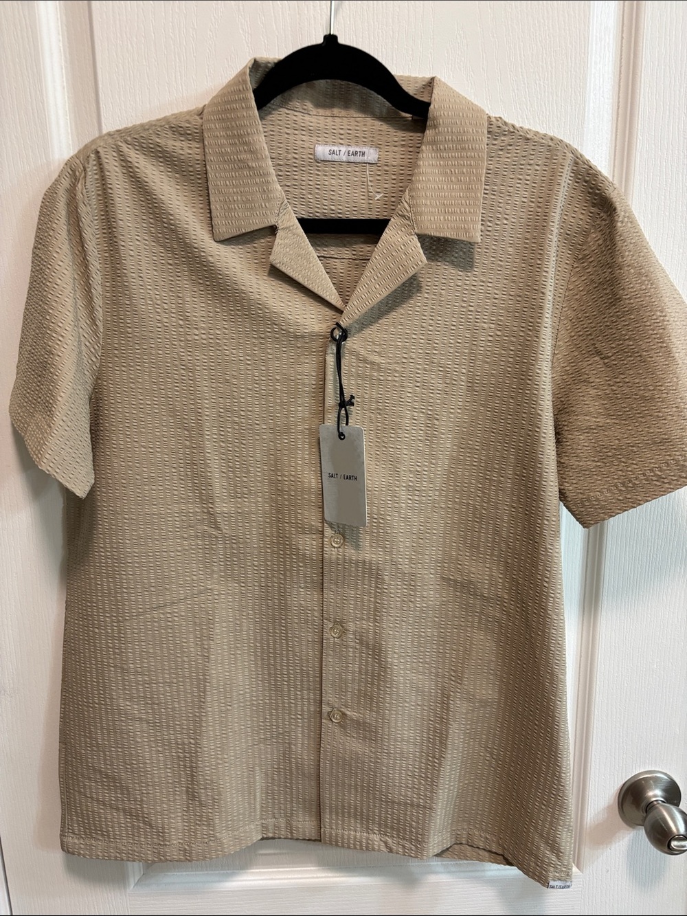 Men's Short Sleeve Button-Down Shirt in Beige